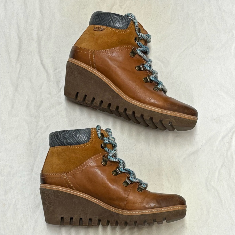 Pikolinos wedge ankle boots size 38